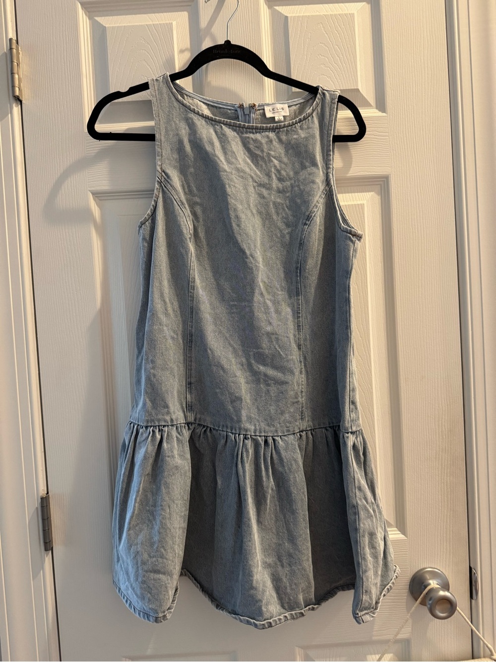 Le Lis Light Wash Denim Sleeveless Drop-Waist Mini Dress - Picture 7 of 11